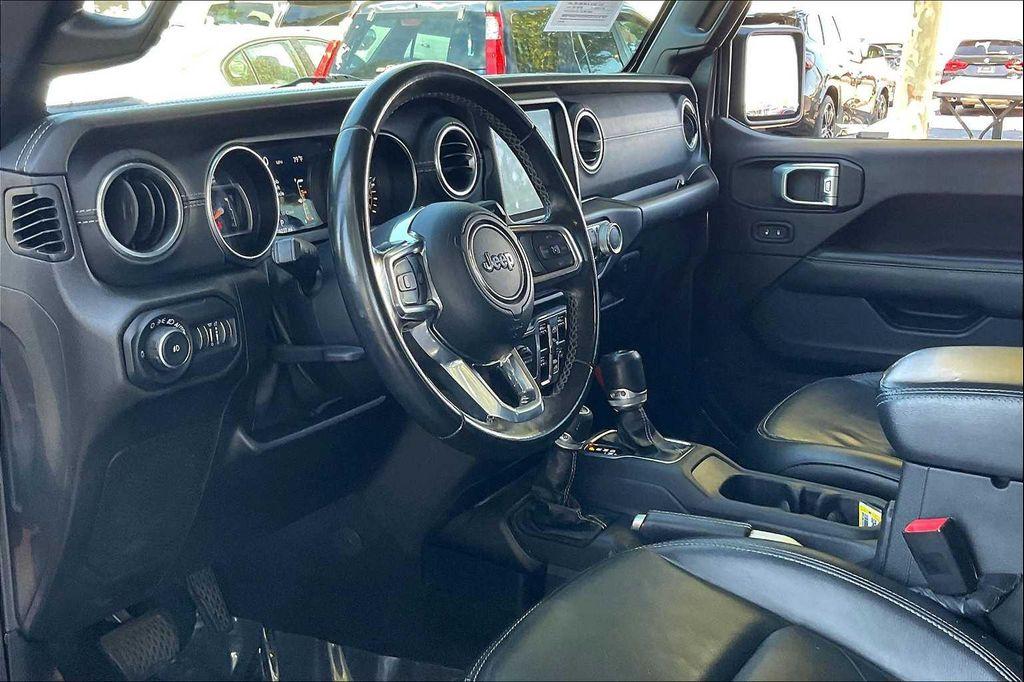 used 2019 Jeep Wrangler Unlimited car, priced at $25,995