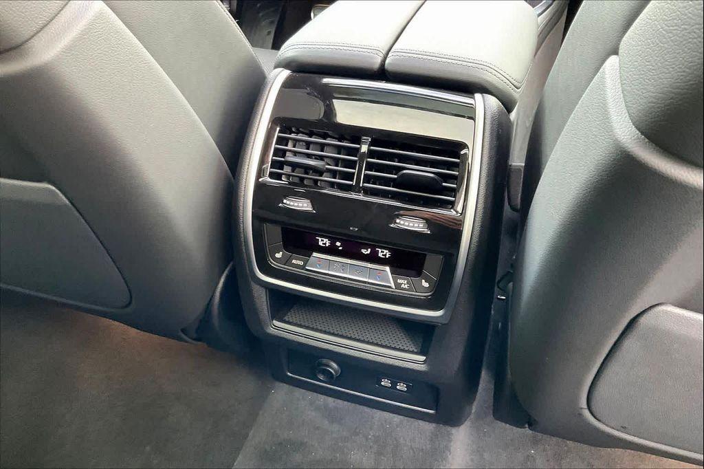 new 2026 BMW X7 car, priced at $96,675