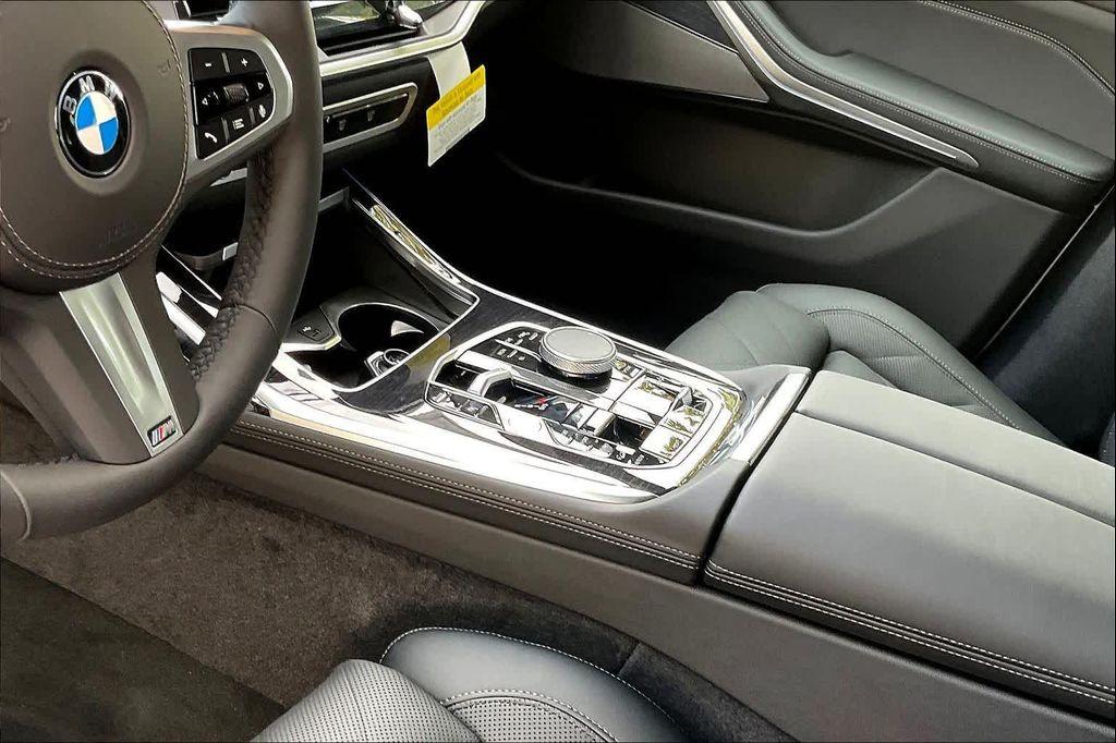 new 2026 BMW X7 car, priced at $96,675