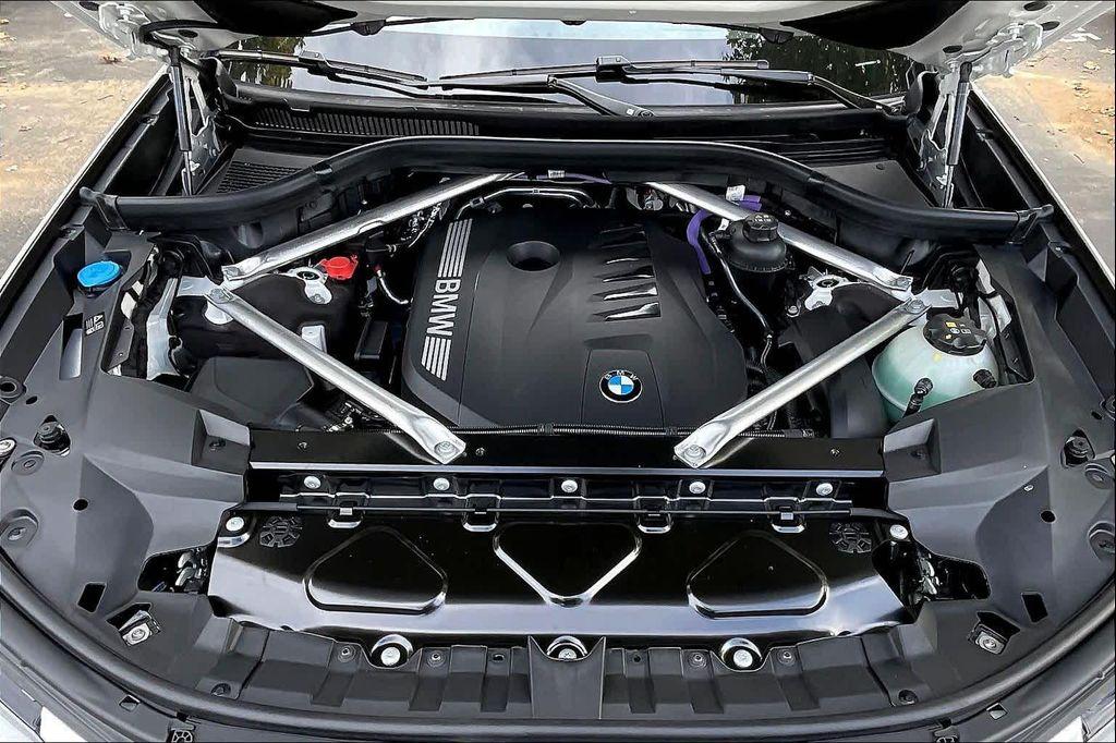 new 2026 BMW X7 car, priced at $96,675