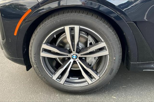 new 2025 BMW X7 car, priced at $94,550