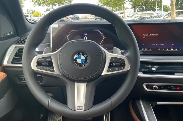 new 2025 BMW X7 car, priced at $94,550