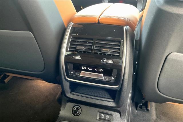new 2025 BMW X7 car, priced at $94,550