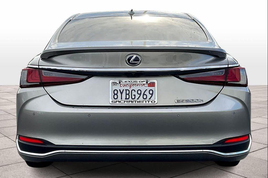 used 2021 Lexus ES 300h car, priced at $28,998