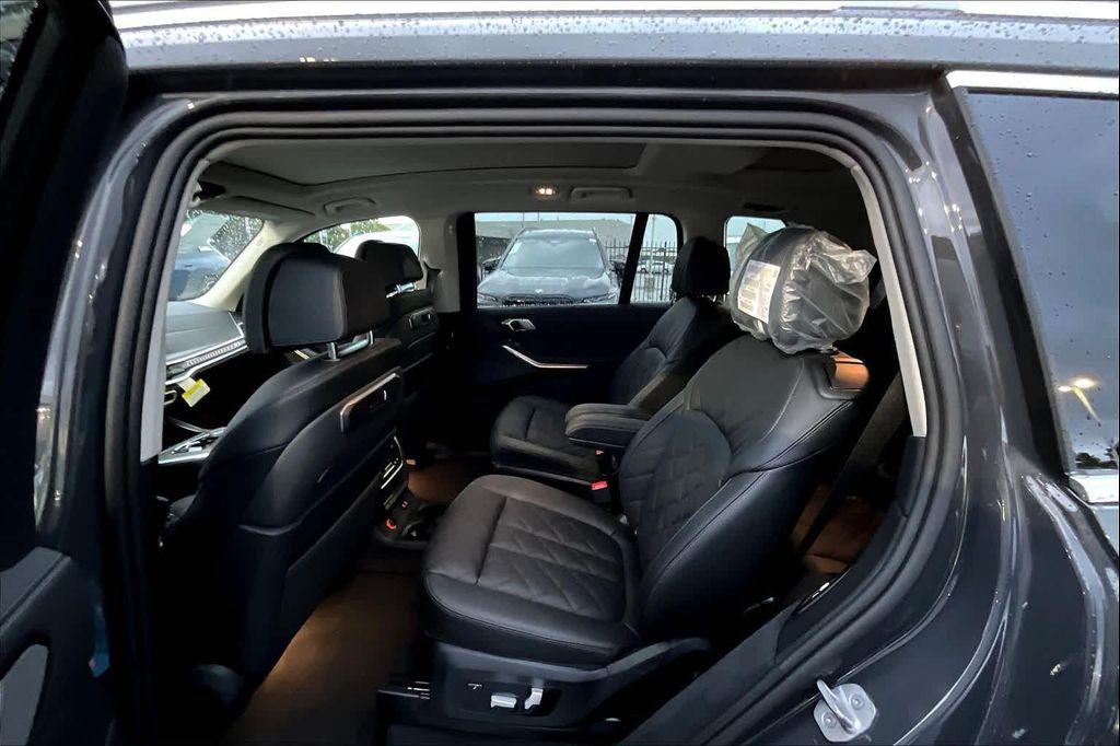 new 2026 BMW X7 car, priced at $96,425