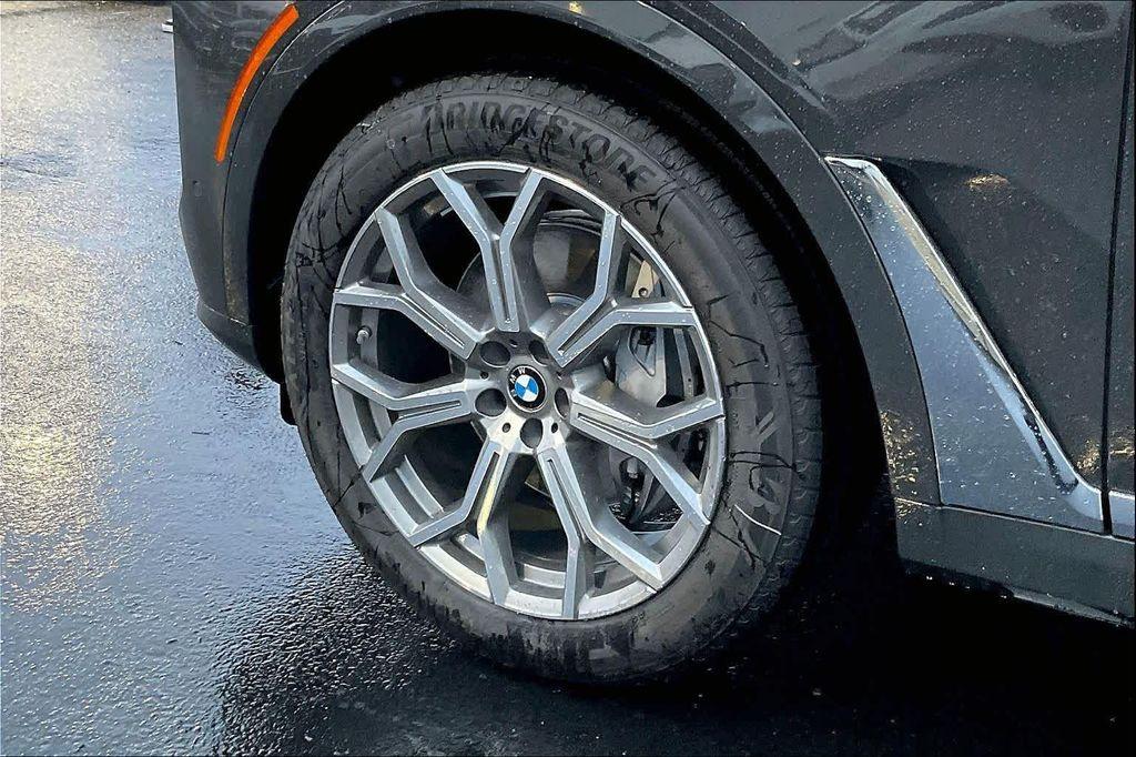new 2026 BMW X7 car, priced at $96,425