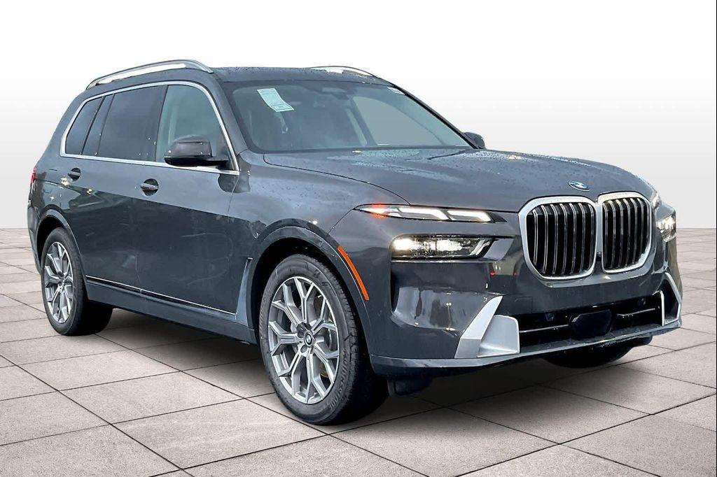 new 2026 BMW X7 car, priced at $96,425