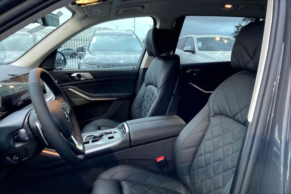 new 2026 BMW X7 car, priced at $96,425