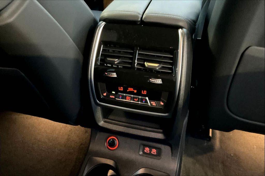 new 2026 BMW X7 car, priced at $96,425