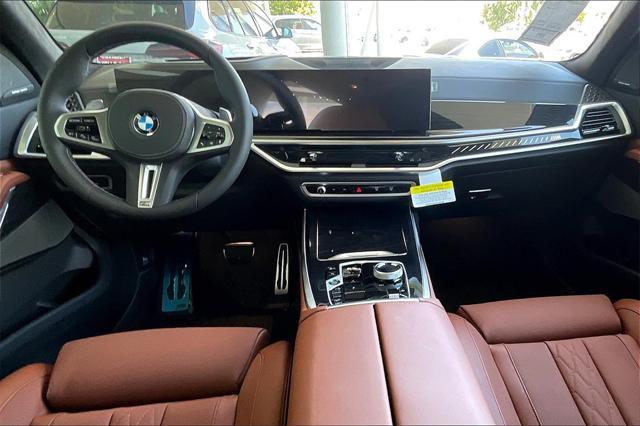 new 2025 BMW X7 car, priced at $118,920