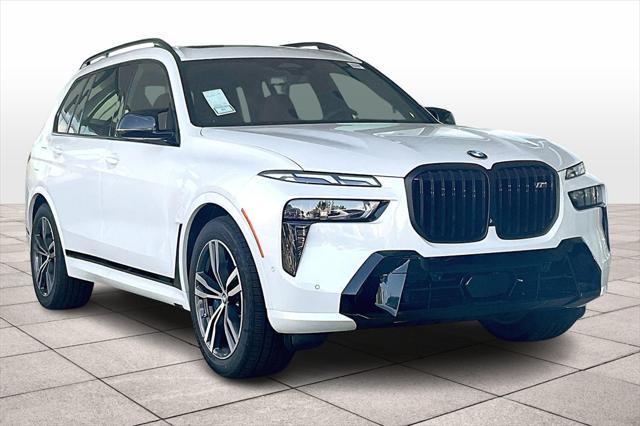 new 2025 BMW X7 car, priced at $118,920