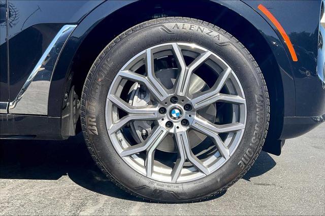 new 2025 BMW X7 car, priced at $90,800