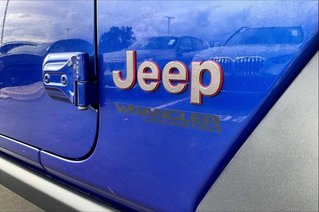 used 2019 Jeep Wrangler Unlimited car, priced at $33,270