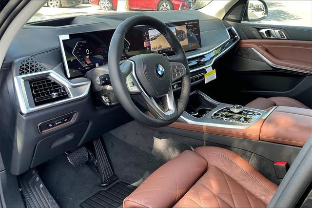 new 2025 BMW X7 car, priced at $90,970