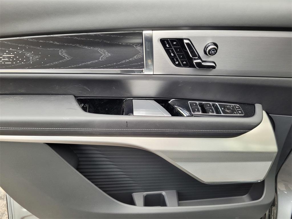 new 2026 Cadillac VISTIQ car, priced at $98,690