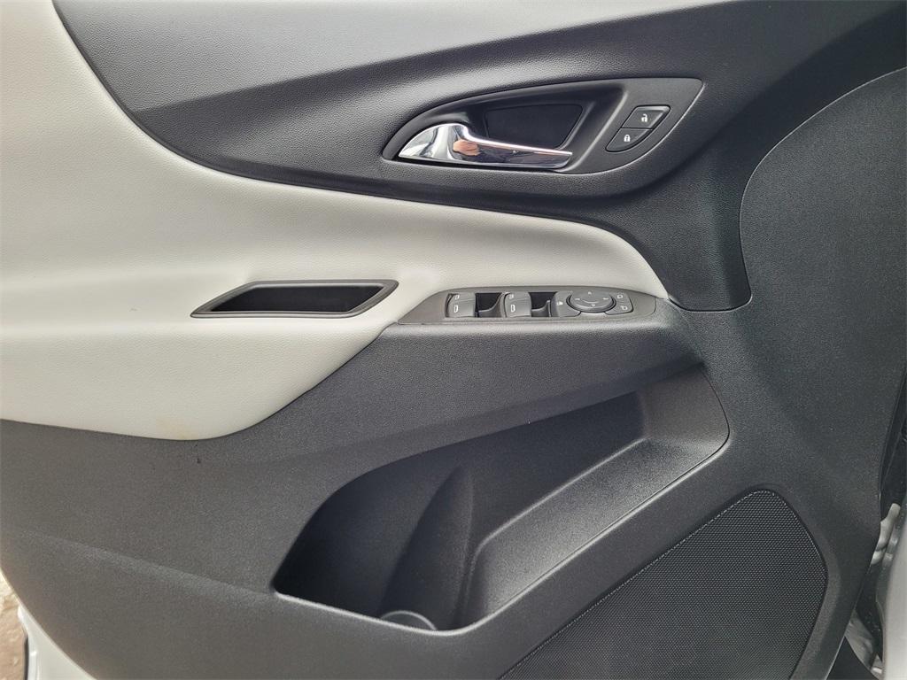 used 2022 Chevrolet Equinox car, priced at $21,988