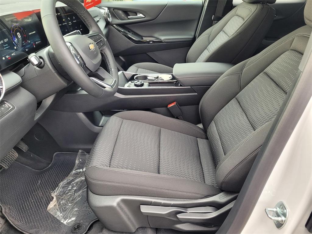 new 2026 Chevrolet Equinox car, priced at $31,495