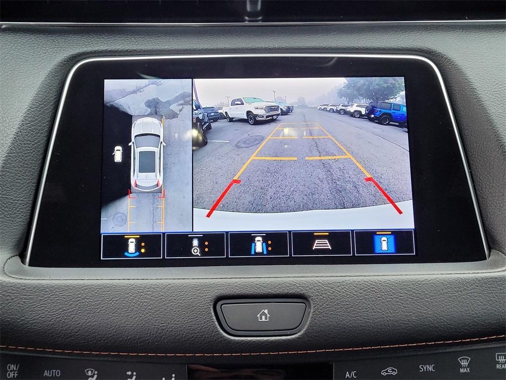 used 2023 Cadillac XT4 car, priced at $32,400