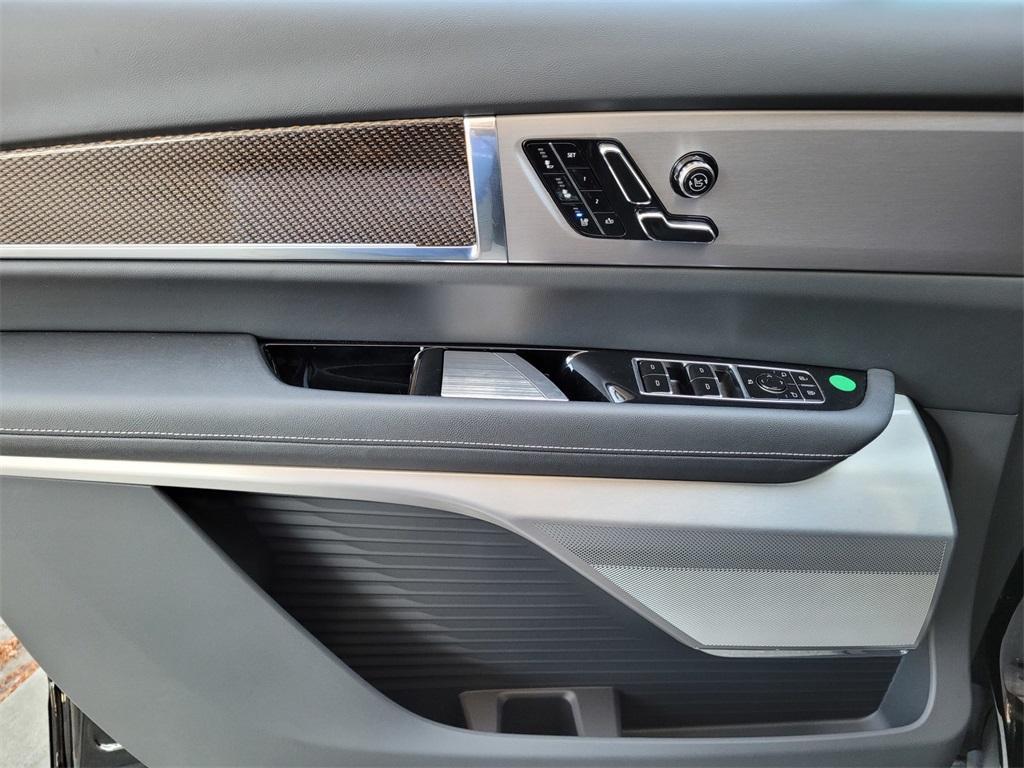 new 2026 Cadillac VISTIQ car, priced at $79,415