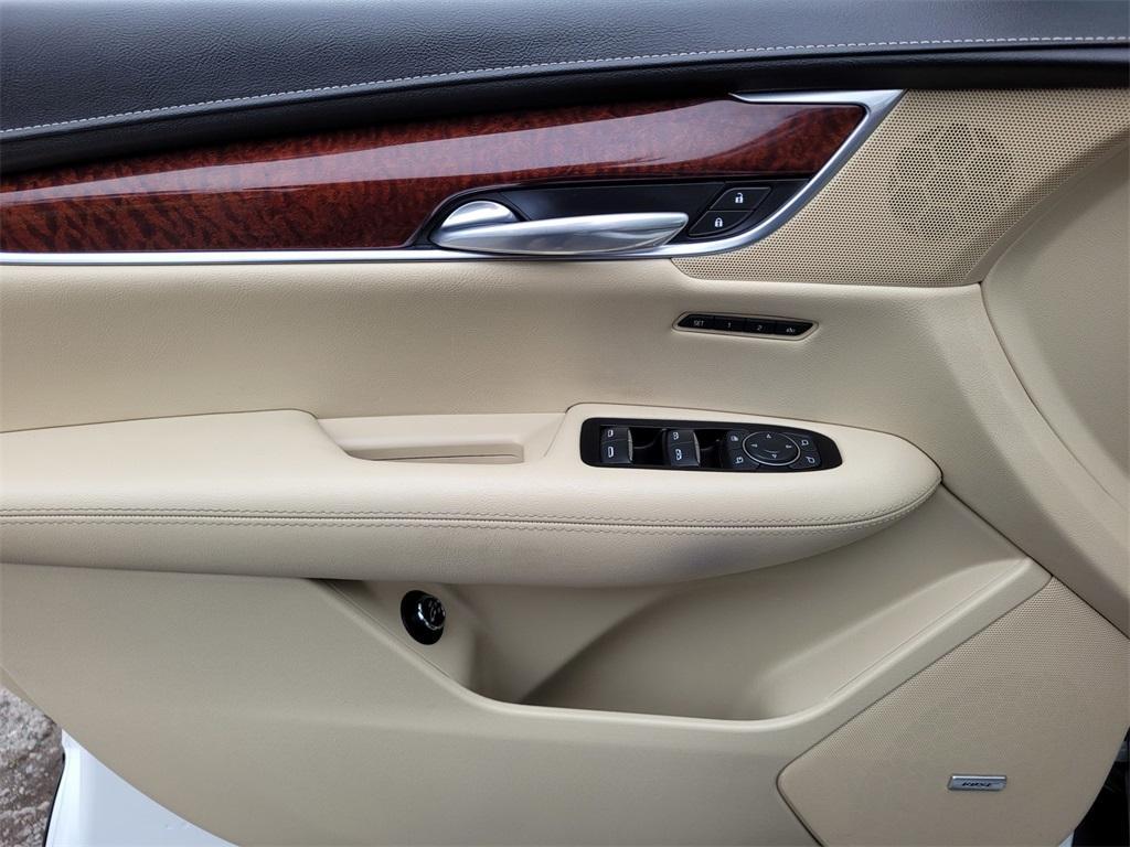 used 2018 Cadillac XT5 car, priced at $22,988