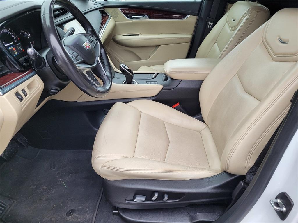 used 2018 Cadillac XT5 car, priced at $22,988
