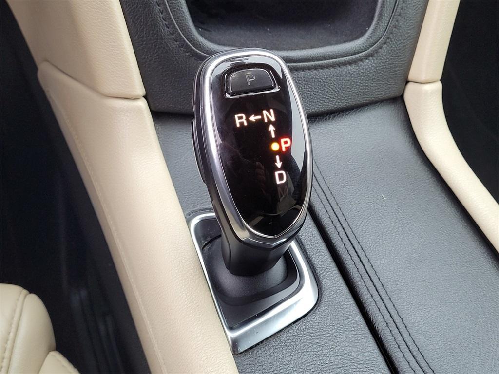 used 2018 Cadillac XT5 car, priced at $22,988