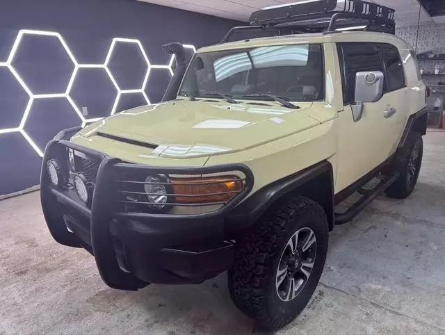 used 2009 Toyota FJ Cruiser car, priced at $22,995