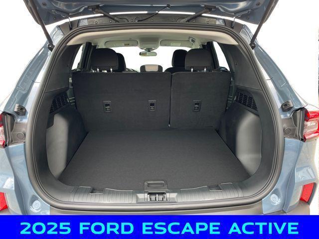 new 2025 Ford Escape car, priced at $30,250