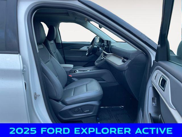 new 2025 Ford Explorer car, priced at $46,250