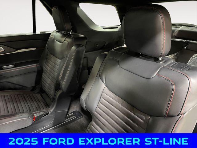 new 2025 Ford Explorer car, priced at $41,250