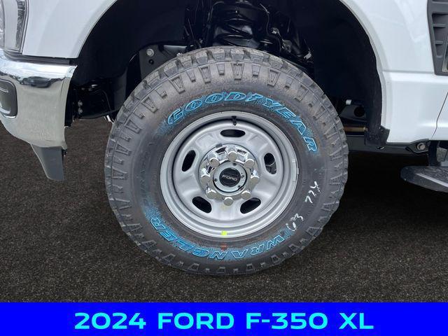 new 2024 Ford F-350 car, priced at $53,000