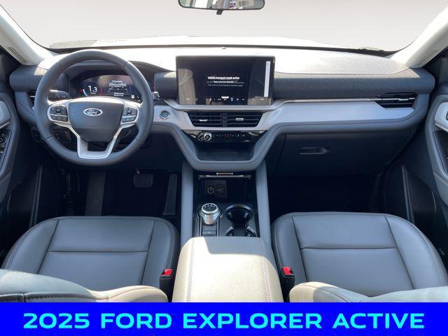 new 2025 Ford Explorer car, priced at $47,750