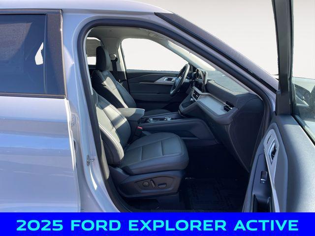 new 2025 Ford Explorer car, priced at $47,750
