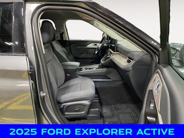 new 2025 Ford Explorer car, priced at $36,750