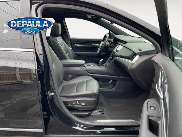 used 2022 Cadillac XT5 car, priced at $30,950