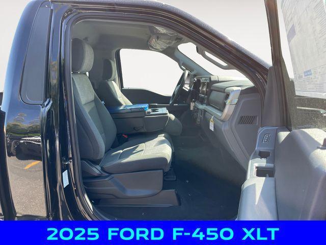 new 2025 Ford F-450 car, priced at $74,030