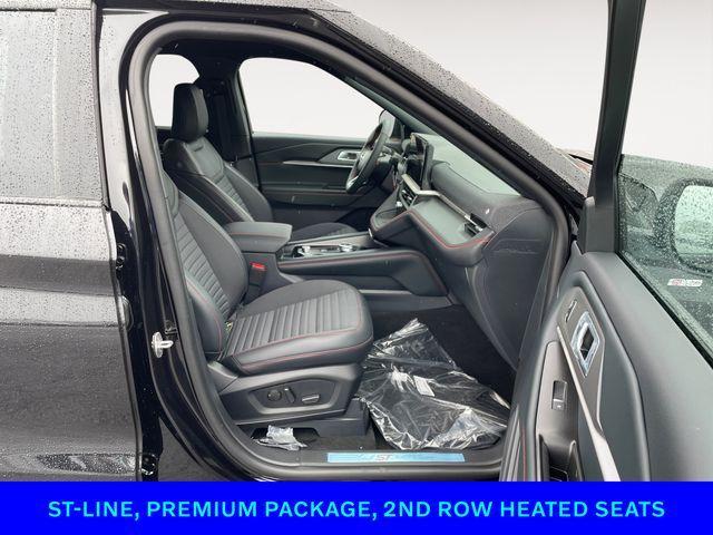 new 2025 Ford Explorer car, priced at $47,750