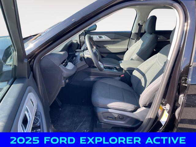 new 2025 Ford Explorer car, priced at $38,750