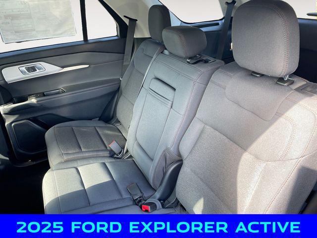 new 2025 Ford Explorer car, priced at $38,750