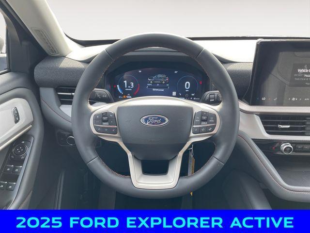 new 2025 Ford Explorer car, priced at $41,250