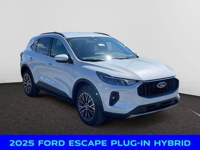 new 2025 Ford Escape car, priced at $30,250