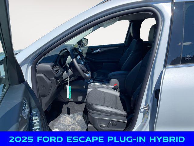 new 2025 Ford Escape car, priced at $30,250