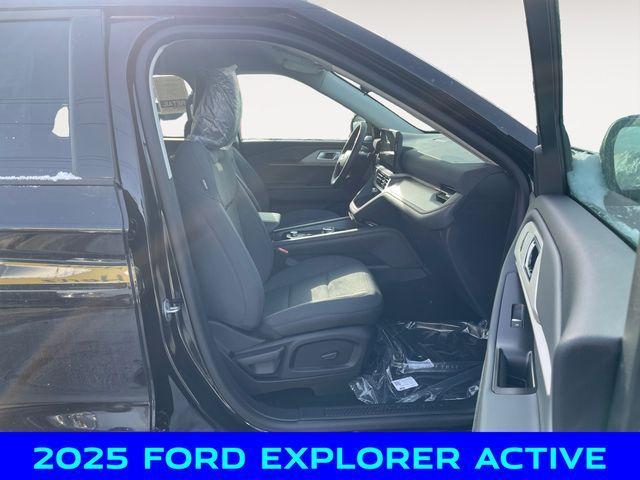 new 2025 Ford Explorer car, priced at $36,000