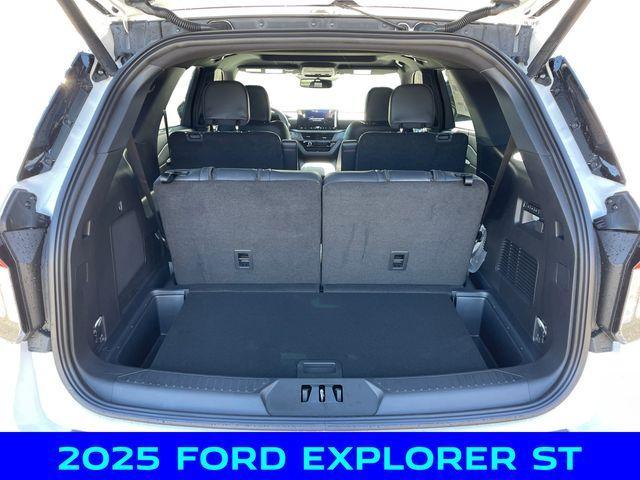 new 2025 Ford Explorer car, priced at $59,500