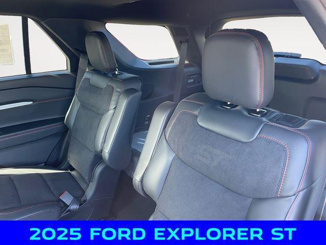 new 2025 Ford Explorer car, priced at $59,500