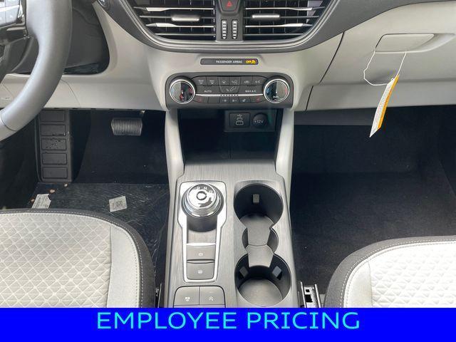 new 2025 Ford Escape car, priced at $30,750