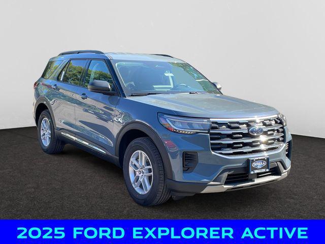 new 2025 Ford Explorer car, priced at $41,750