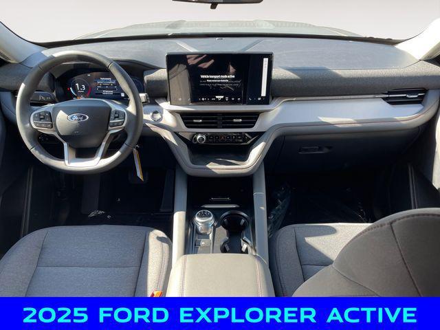 new 2025 Ford Explorer car, priced at $41,750