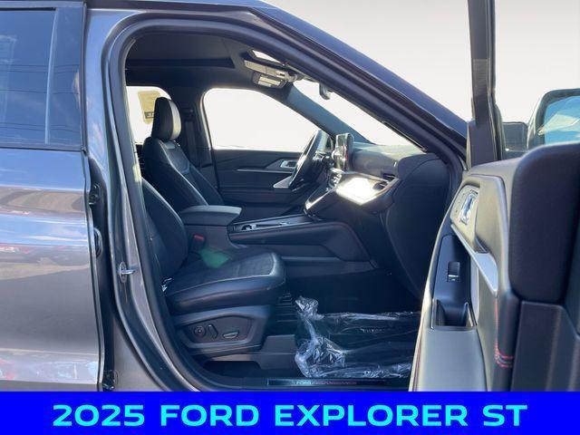 new 2025 Ford Explorer car, priced at $54,500