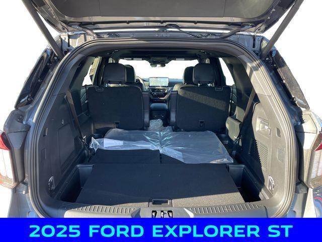 new 2025 Ford Explorer car, priced at $54,500